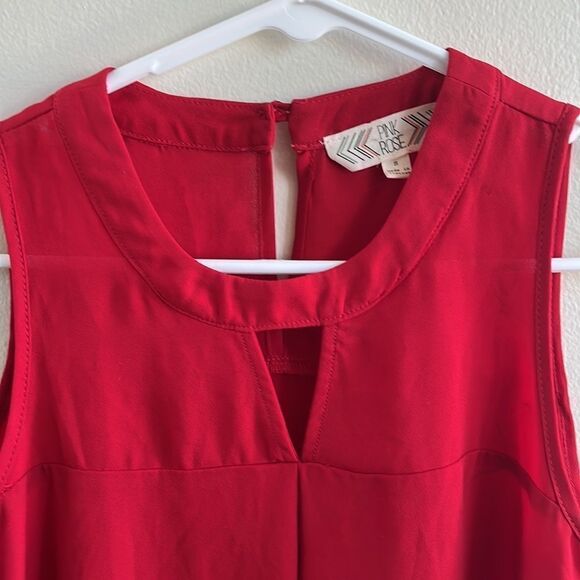 Sleeveless Red Top  - Picture 3 of 7